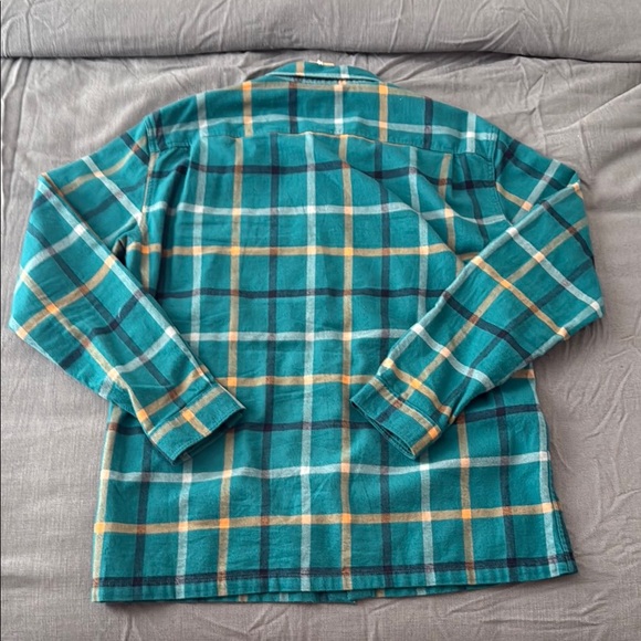 Patagonia Green and Yellow Plaid Casual Button Down Shirt - Picture 3 of 3